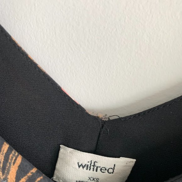 Aritzia Wilfred Shoulder Cut Out Top | Draveil Blouse | Size XXS - Picture 5 of 6